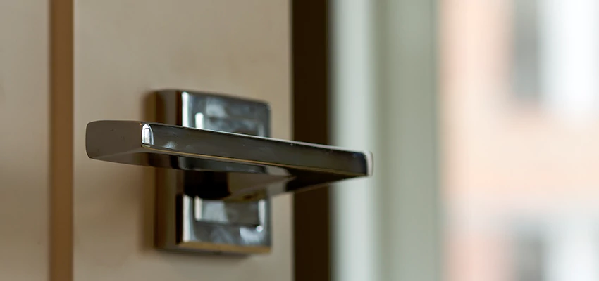 Door Lever Knob Repair in Tracy, California