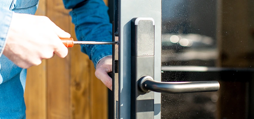 Aluminium Door Lock Replacement in Tracy, California
