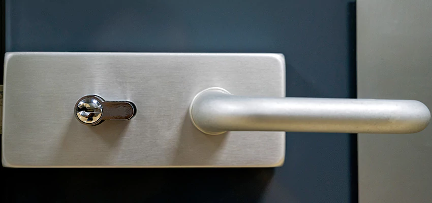 Change Patio Door Locks in Tracy, California